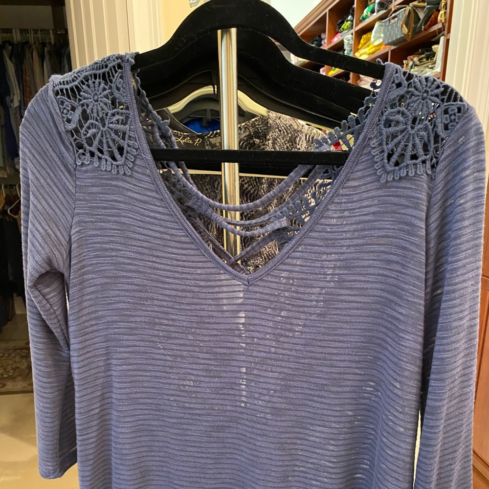 Grey Top lace accents